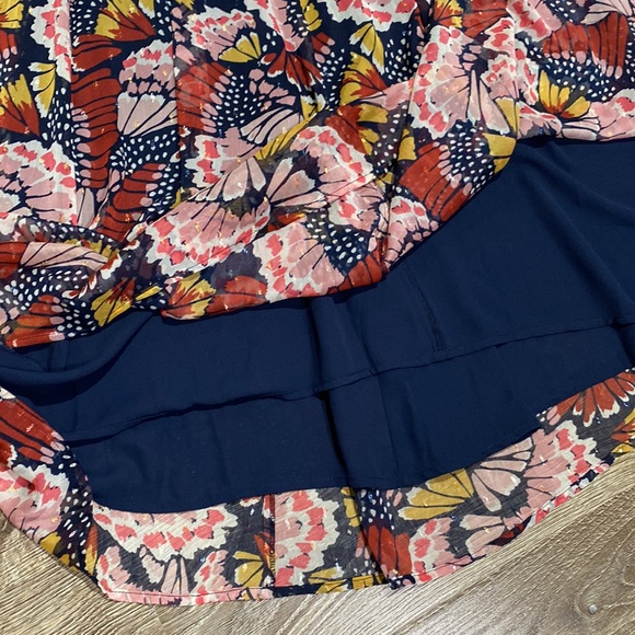 Boden Floral Metallic Detail Maxi Dress - Picture 12 of 16